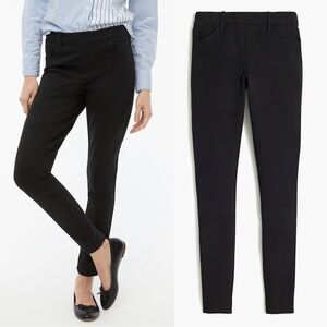 J Crew • Gigi Pant in Ponte black flat front pull on skinny